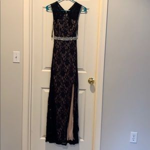 Women’s dress